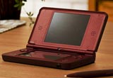 Nintendo lüftet das Geheimnis – DSi LL vorgestellt Nintendo lüftet das Geheimnis – DSi LL vorgestellt