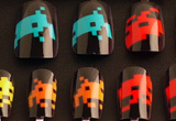8-bit Pixel-Fingernägel – Geekiges für Frauen