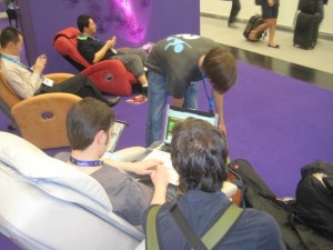 gamescom 2011 Freitag IKYG Massagesessel