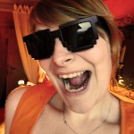 8-Bit Pixelbrille Caroline