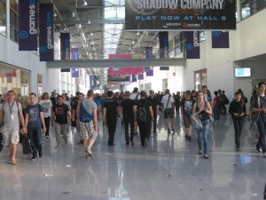 gamescom 2012 besucher halle