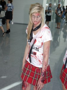 gamesom 2012 zombi u messe babes