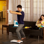 Wii Fit U Wohnzimmer stehen Wii U