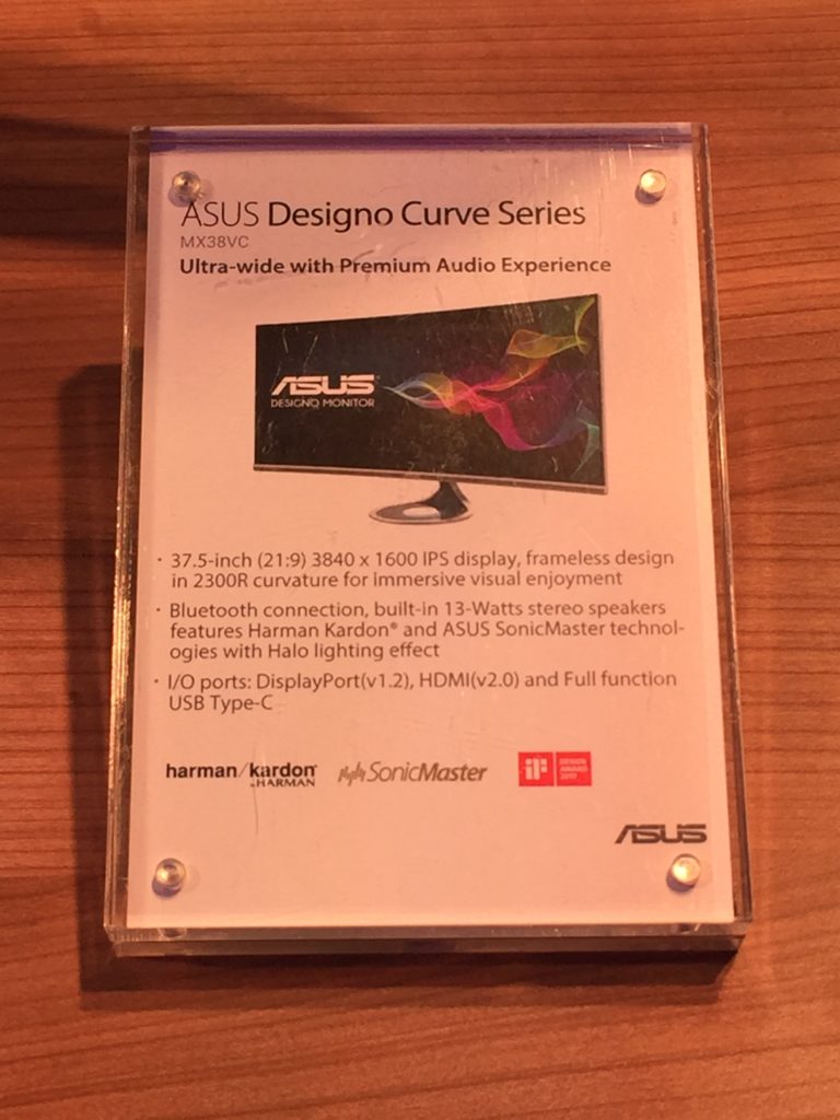 ASUS Designo Curve MX38VC